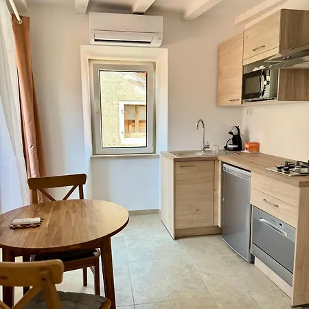 Zdenac City Centre Studio Rovinj Buitenkant foto