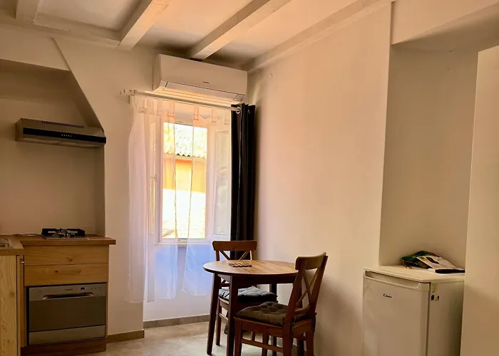 Zdenac City Centre Studio